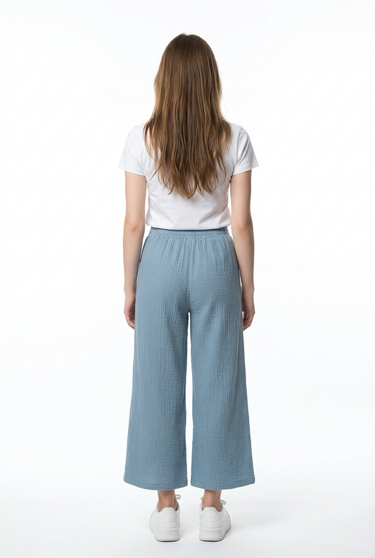 Pantalones de unicolor y estilo minimalista