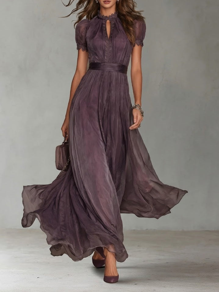 Flavia - Elegante Vestido Largo Morado con Escote en Gota y Borde de Encaje de Chifón