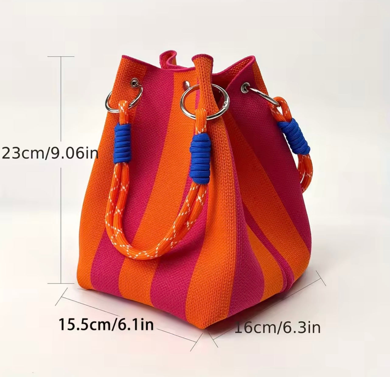 Bolso mini con asas de cuerda