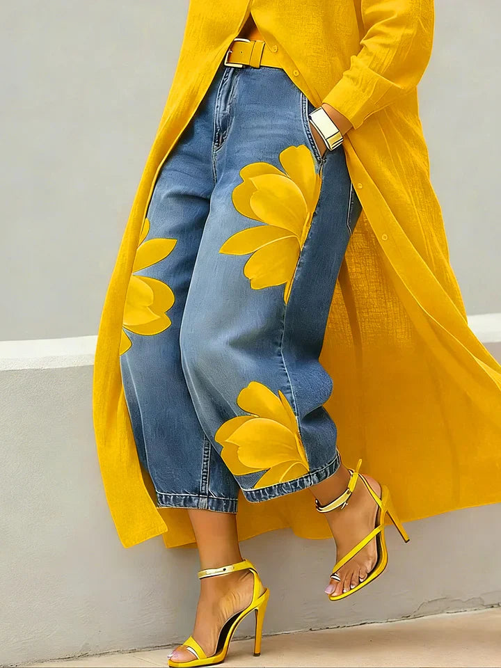 Maria - Conjunto Floral: Blusa larga y Jeans a juego d