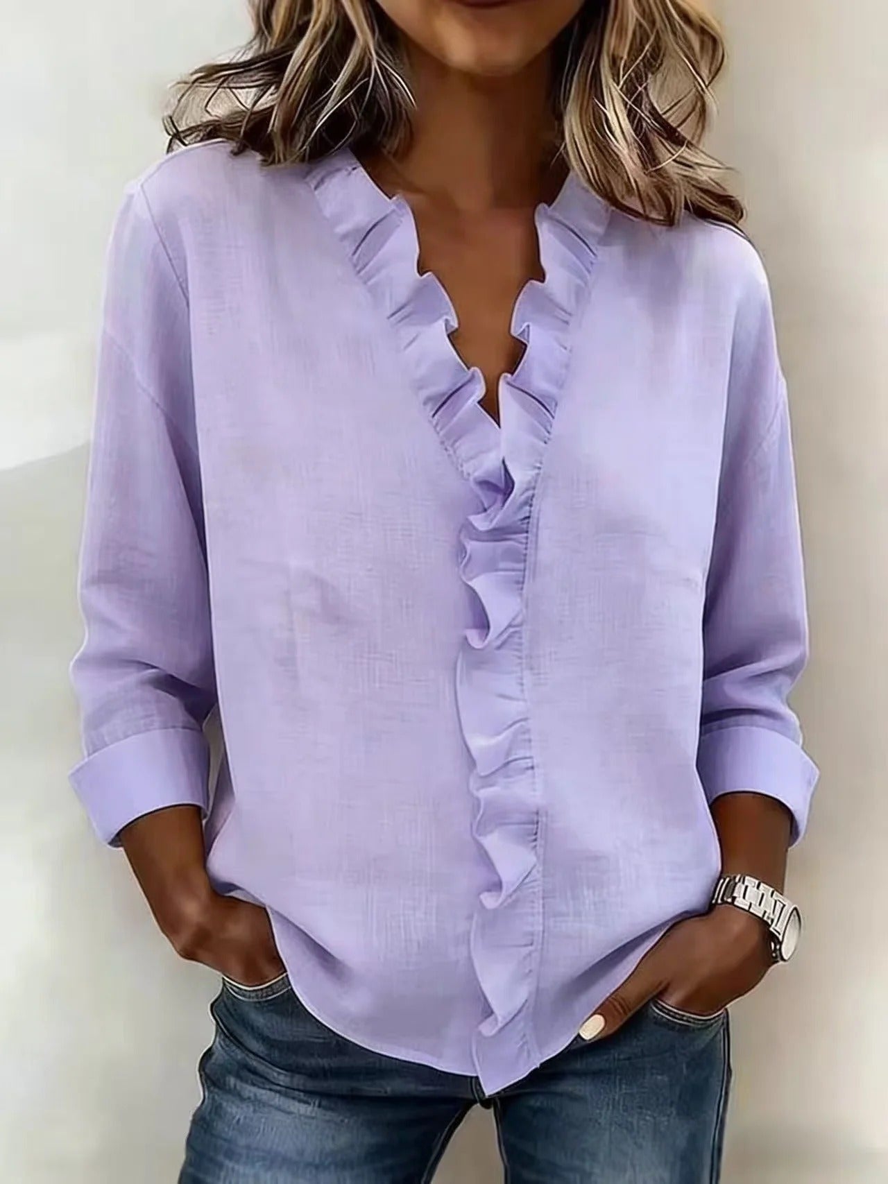 Clara™ | Blusa con cuello en V y volantes delicados