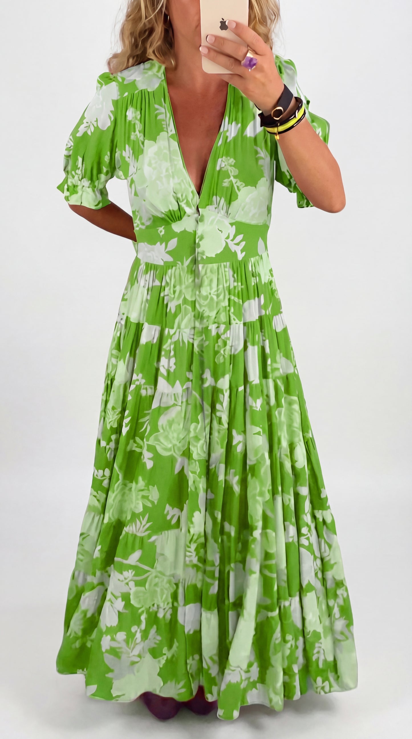 Minelda | Elegante vestido floral con escote en V